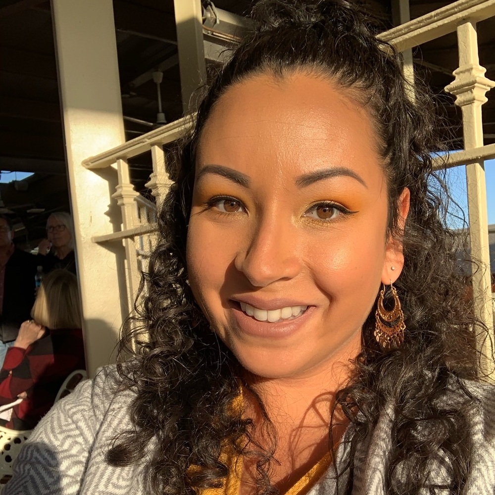 Meet your Posher, Monica